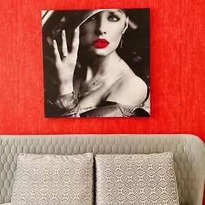 https://calea-victoriei-studio.bucharesthotelsnow.com