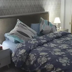https://luxe-vip-appartement-au-berges-du-lac2-tunis.tunis-best-hotels.com